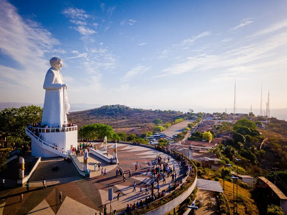 Juazeiro do Norte: O Coração do Cariri que Atrai Cada Vez Mais Turistas no Réveillon